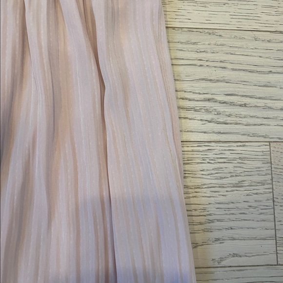Aritzia midi pleated skirt - Picture 2 of 3